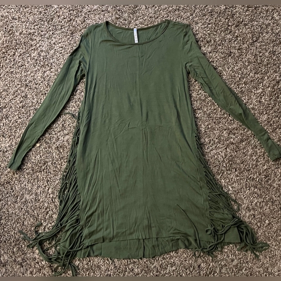 Green Fringe Long Sleeve Tunic - Picture 1 of 1